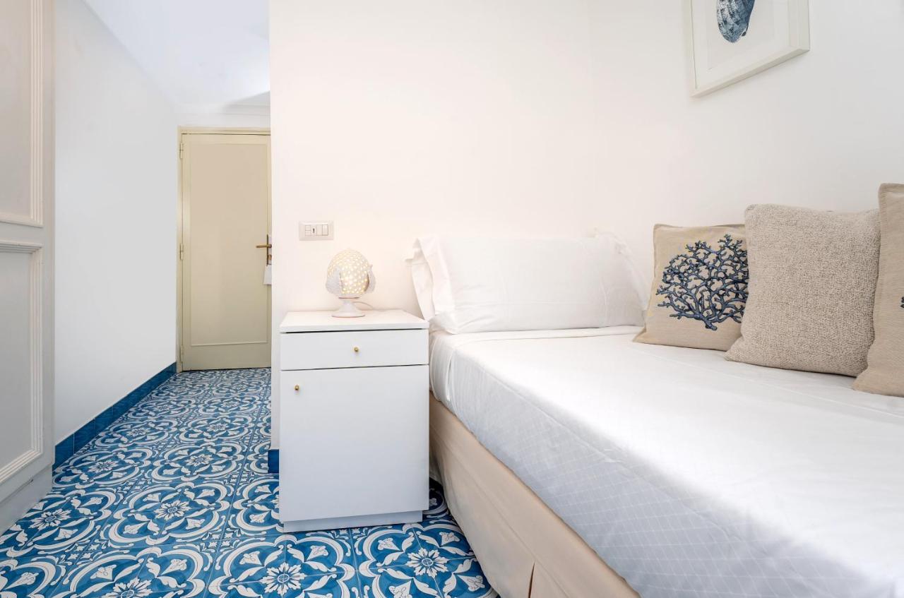 Hotel Syrene Капри Экстерьер фото