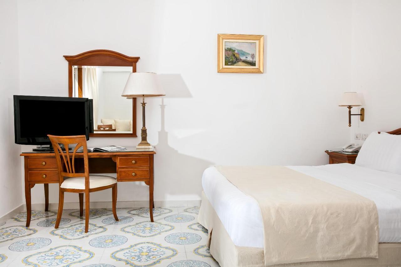 Hotel Syrene Капри Экстерьер фото